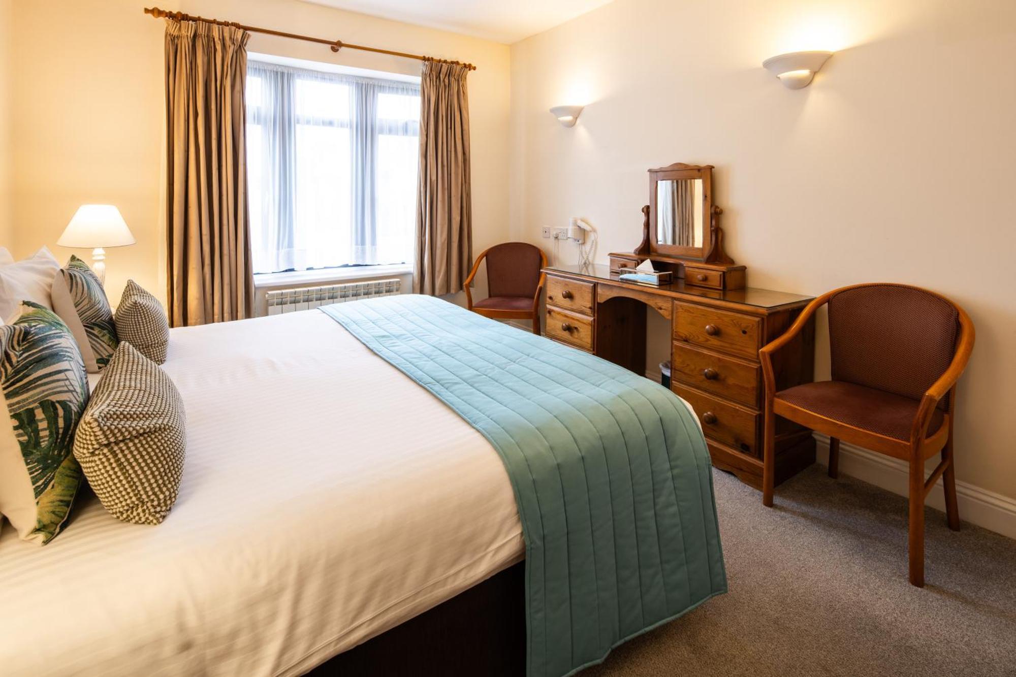 The Uplands Apartments Saint Helier Jersey Екстериор снимка