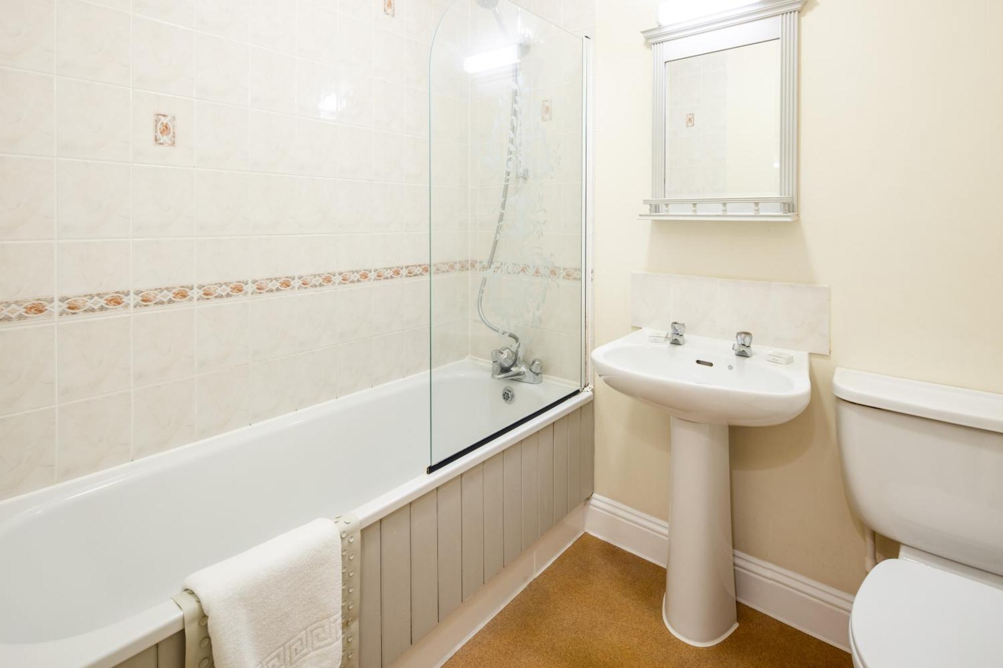 The Uplands Apartments Saint Helier Jersey Екстериор снимка